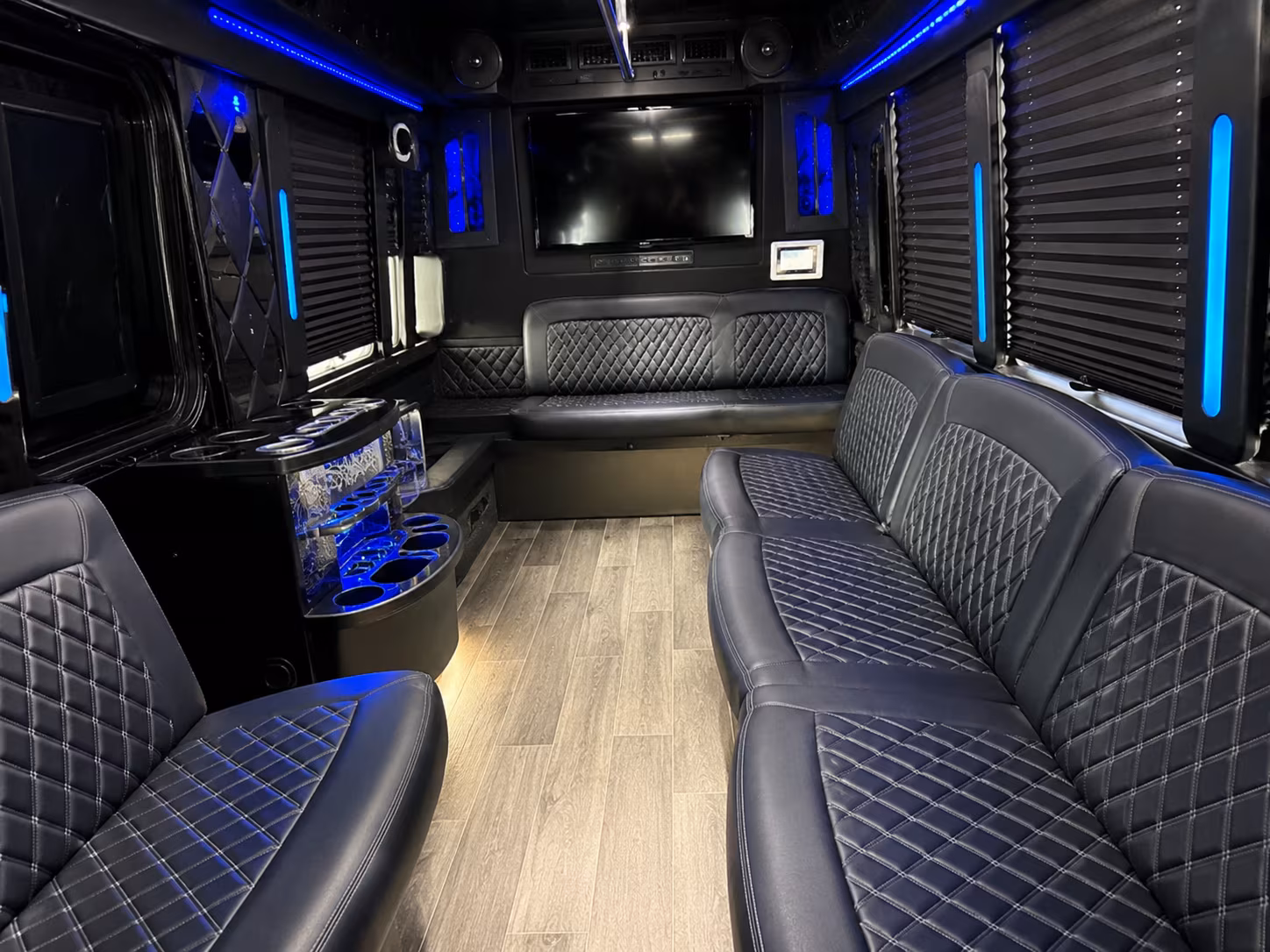 cincinnati new years eve party bus rental