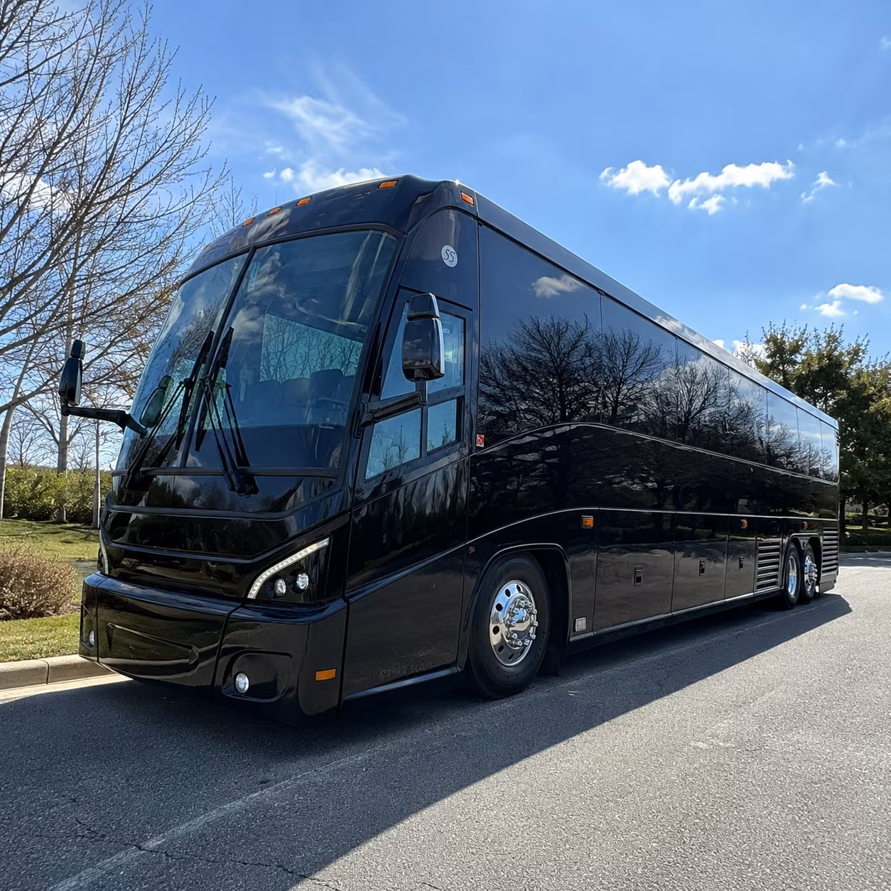 the perfect long distance bus for nashville bachelorette weekends and group getaways